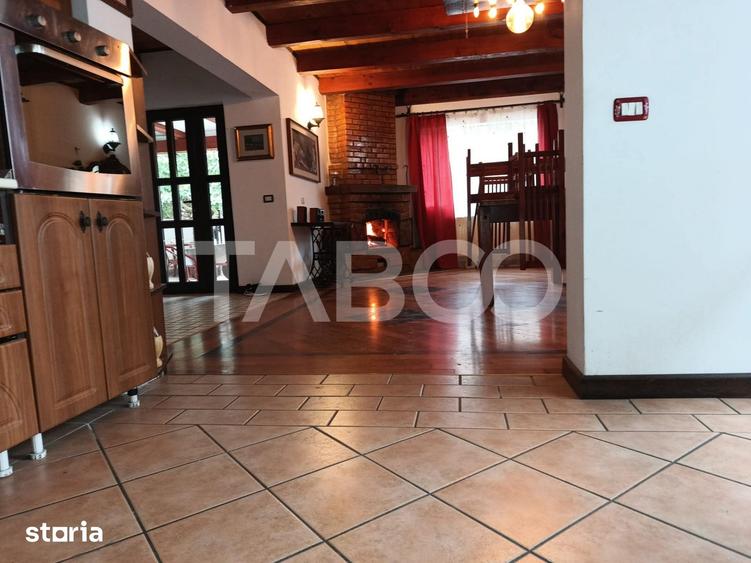 Casă cu 4 camere cu Teren 600 Mp în Mândra