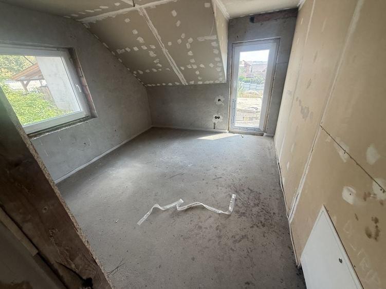 Casă cu 3 camere în Sâncraiu de Mureș