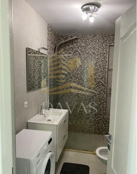Apartament cu 2 camere semidecomandat, mobilat în Mărăști
