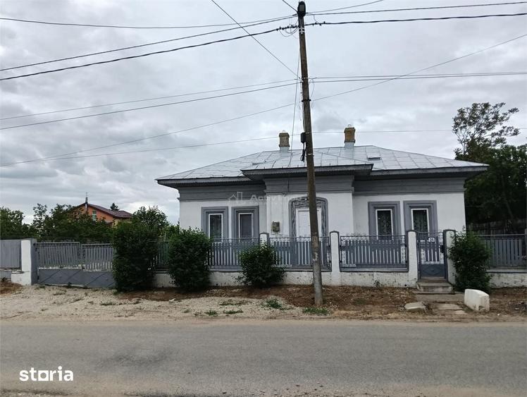 Casa individuala reconditionata partial-Teren 900 mp-Toate utilitatile - 12
