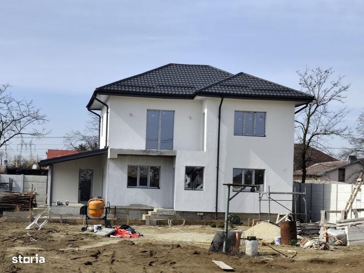Casă cu 4 camere în Bâcu