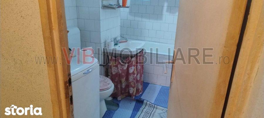 Apartament cu 2 camere semidecomandat în Complex Studențesc