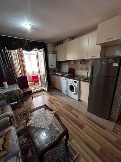 Apartament cu 2 camere decomandat, mobilat în Berceni