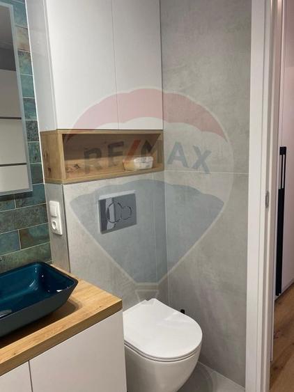 Apartament cu 2 camere decomandat, mobilat în Decebal