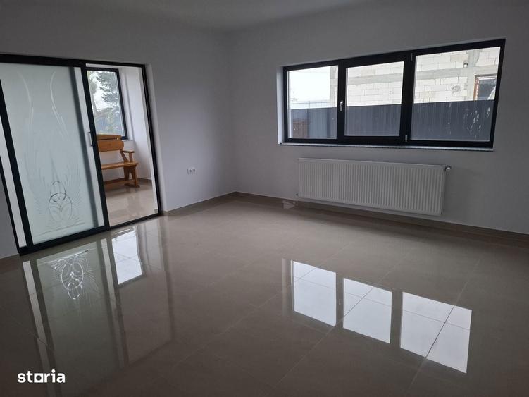 Spațiu comercial, de 520 mp, în Letea Veche