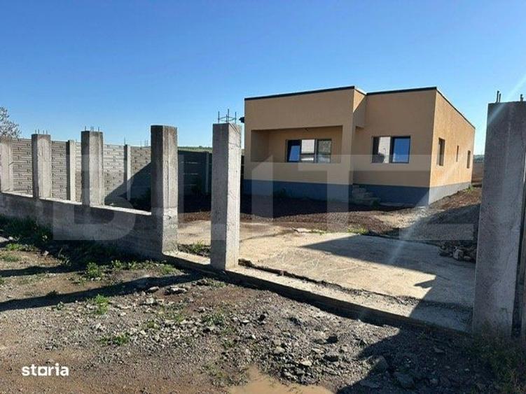 Casă cu 4 camere în Șimnicu de Jos