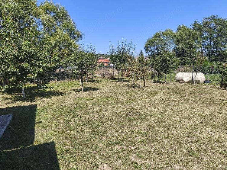 Teren de 936 mp, în Sadu