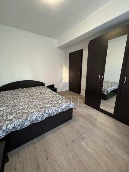 Apartament cu 2 camere semidecomandat, mobilat în Zorilor