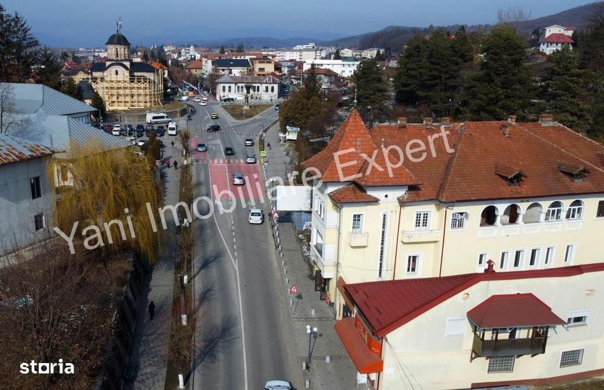 Apartament cu 4 camere în Ultracentral
