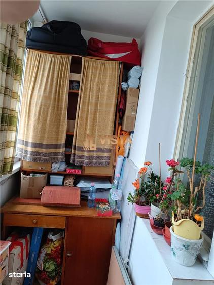 Apartament cu 3 camere în Astra