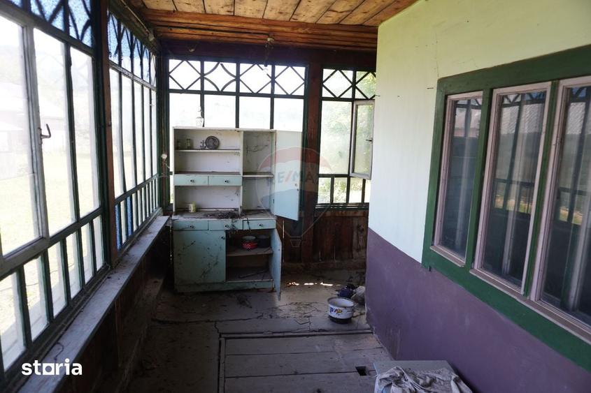 Casă cu 3 camere cu Teren 1922 Mp în Săliște