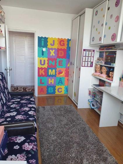 Apartament cu 3 camere decomandat în Sfântu Ilie