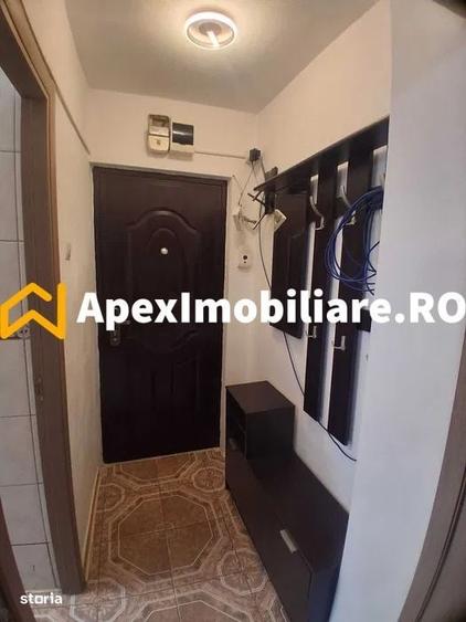 Apartament cu 2 camere semidecomandat în Brâncoveanu
