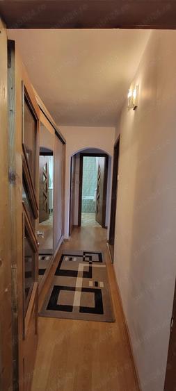 Apartament cu 3 camere decomandat în Nufărul