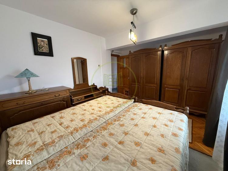 Apartament cu 3 camere decomandat în Valea Rosie