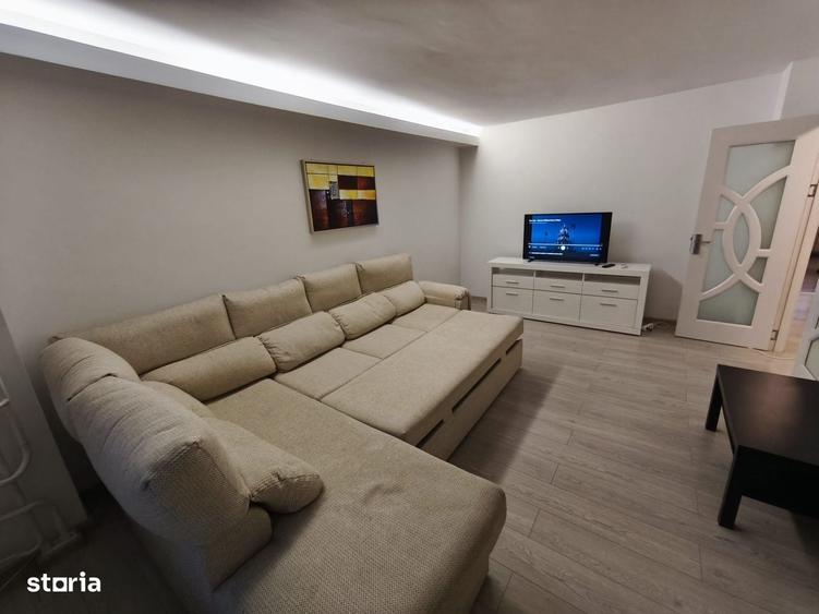 Apartament cu 3 camere decomandat în 13 Septembrie