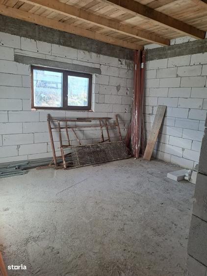 Casă cu 3 camere în Malcoci