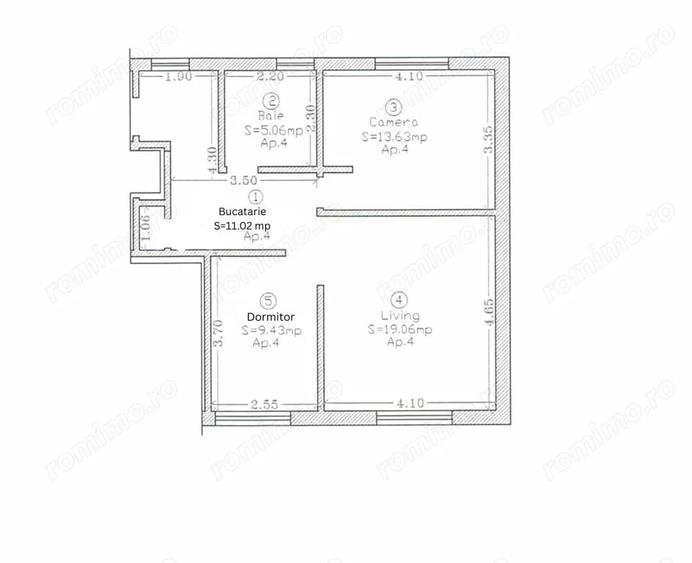 Apartament cu 3 camere decomandat în Giarmata