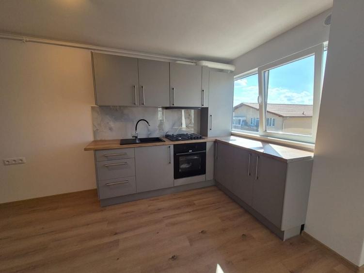 Apartament cu 2 camere decomandat în Florești