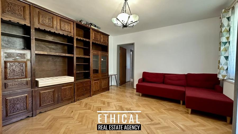 Apartament cu 3 camere semidecomandat, mobilat în Veteranilor