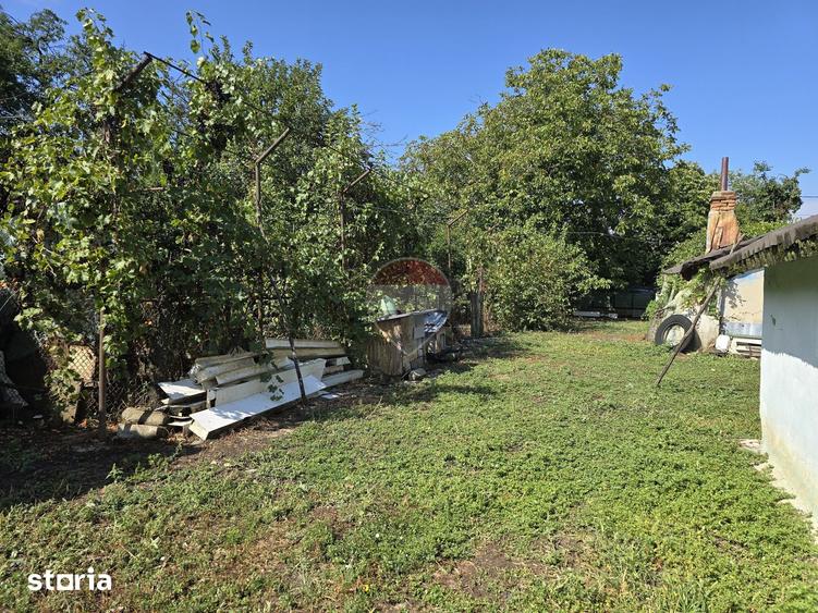 Casă cu 3 camere cu Teren 900 Mp în Odobești