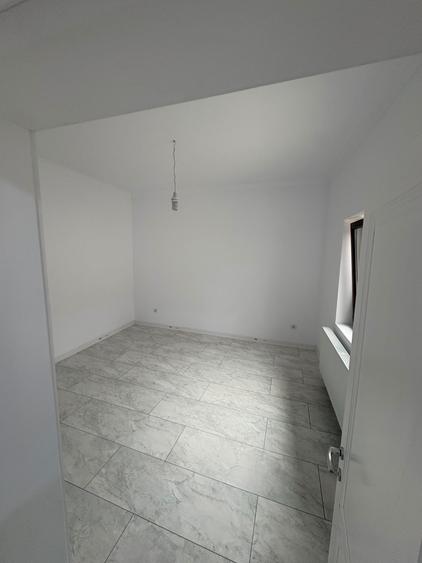 Casă cu 3 camere în Exterior Vest
