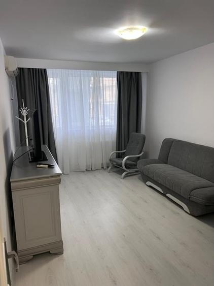 Apartament 2 camere zona Delfinariu termen lung - 2