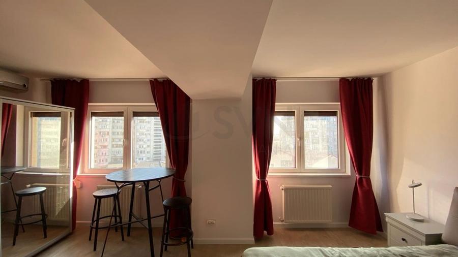 Apartament cu 3 camere decomandat, mobilat în P-ța Alba Iulia