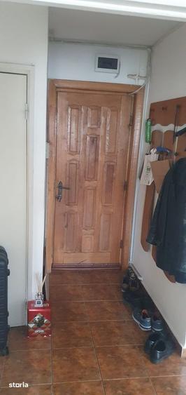 Apartament cu 2 camere decomandat, mobilat în Exterior Vest