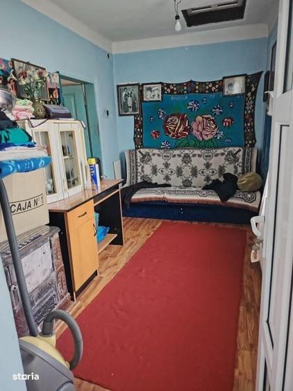 Casă cu 4 camere cu Teren 741 Mp în Podari