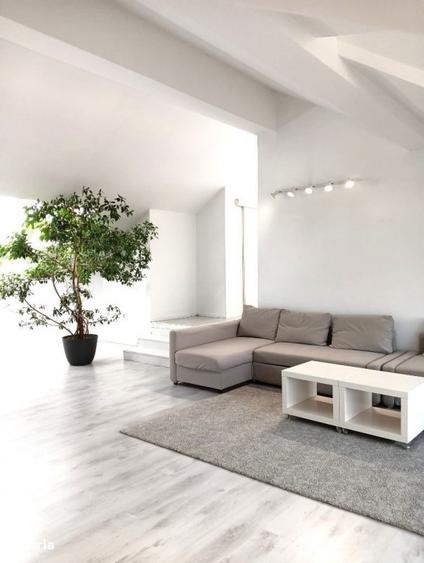 Apartament cu 4 camere semidecomandat, mobilat în Sisești