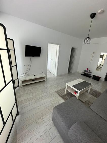 Apartament cu 2 camere semidecomandat în Frumoasa
