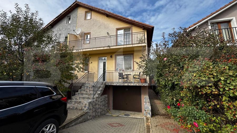 Duplex cu 5 camere cu Canalizare în Micești