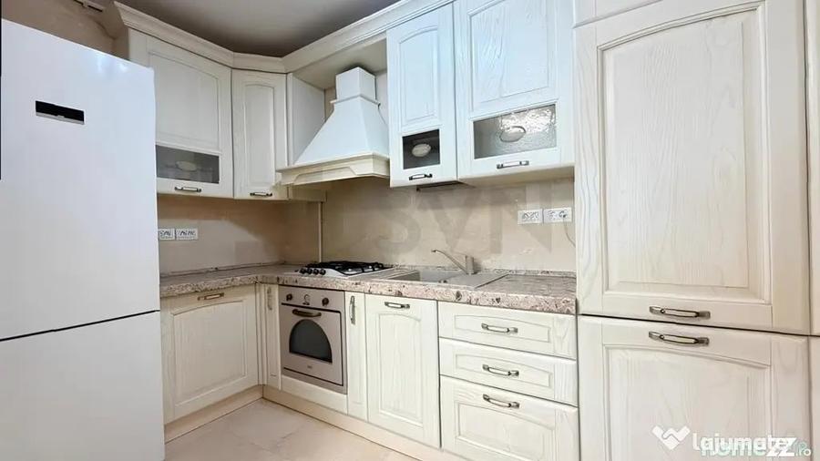 Apartament cu 3 camere decomandat în Kiseleff