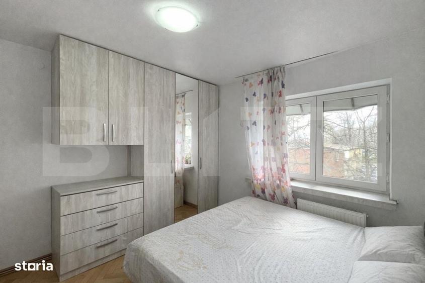 Apartament cu 3 camere semidecomandat, mobilat în Rovine