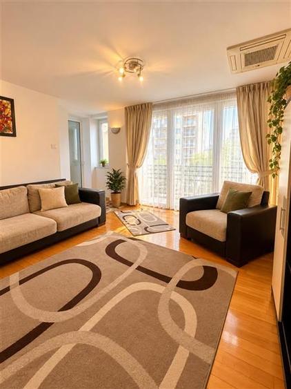 Apartament cu 3 camere decomandat, mobilat în Centrul Civic
