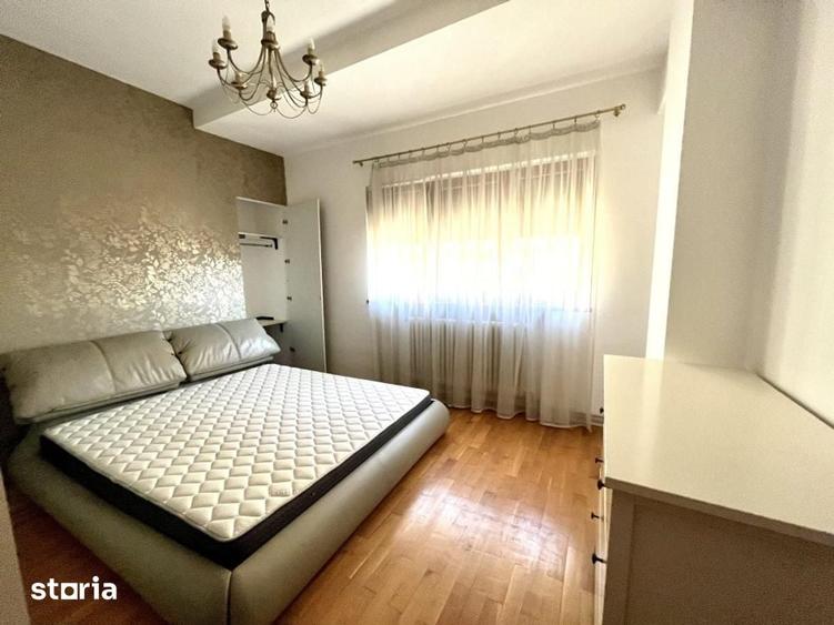 Apartament cu 4 camere în Eminescu