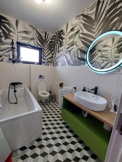 Casă individuală cu 5 camere cu Canalizare în Central