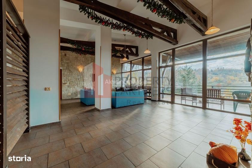 Pensiune in Bran, sat Poarta Afacere la cheie, locatie premium