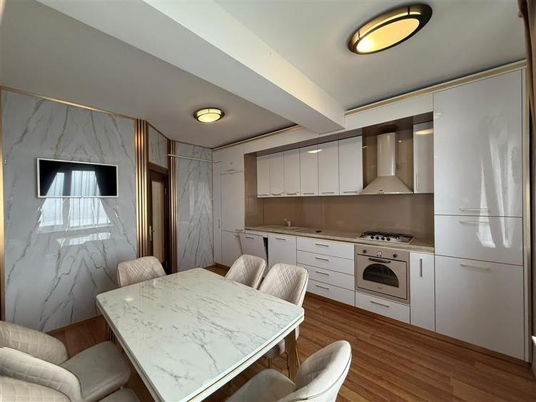 Apartament cu 3 camere decomandat, mobilat în Țiglina 1