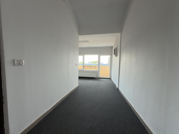 Spațiu comercial, de 200 mp, în Industriilor