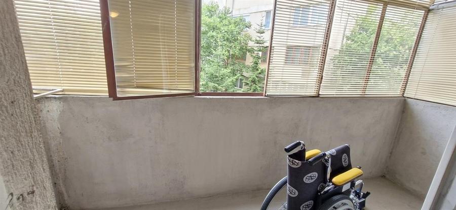 Apartament cu 3 camere decomandat în Decebal