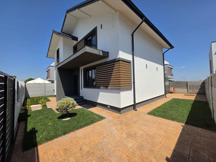 Casă individuală cu 5 camere cu Canalizare în Berceni