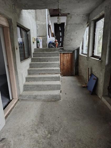 Casă cu 6 camere cu Teren 2160 Mp în Baciu