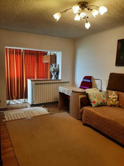 Apartament cu 2 camere decomandat în Albești