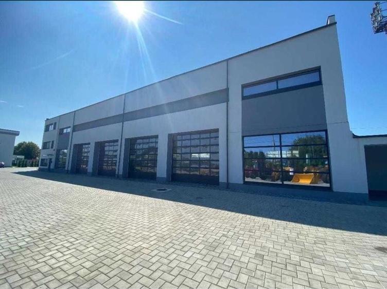 Spațiu comercial, de 640 mp, în Central