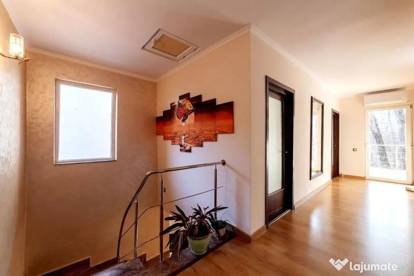 Casă cu 4 camere cu Teren 198 Mp în Trivale