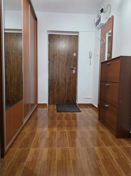 Apartament cu 2 camere decomandat în Mihai Bravu