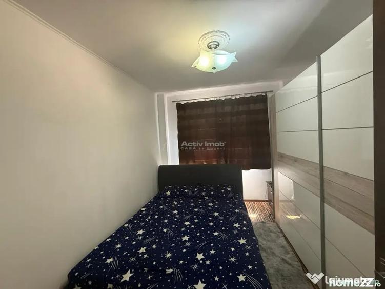 Apartament cu 3 camere decomandat în Tineretului