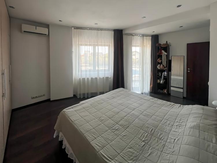 Apartament cu 3 camere semidecomandat, mobilat în Voluntari